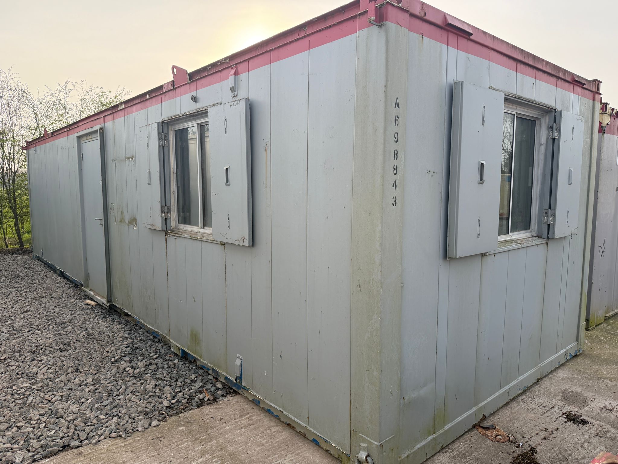 32′ x 10′ 2+1/Changing Room – Ref.-214