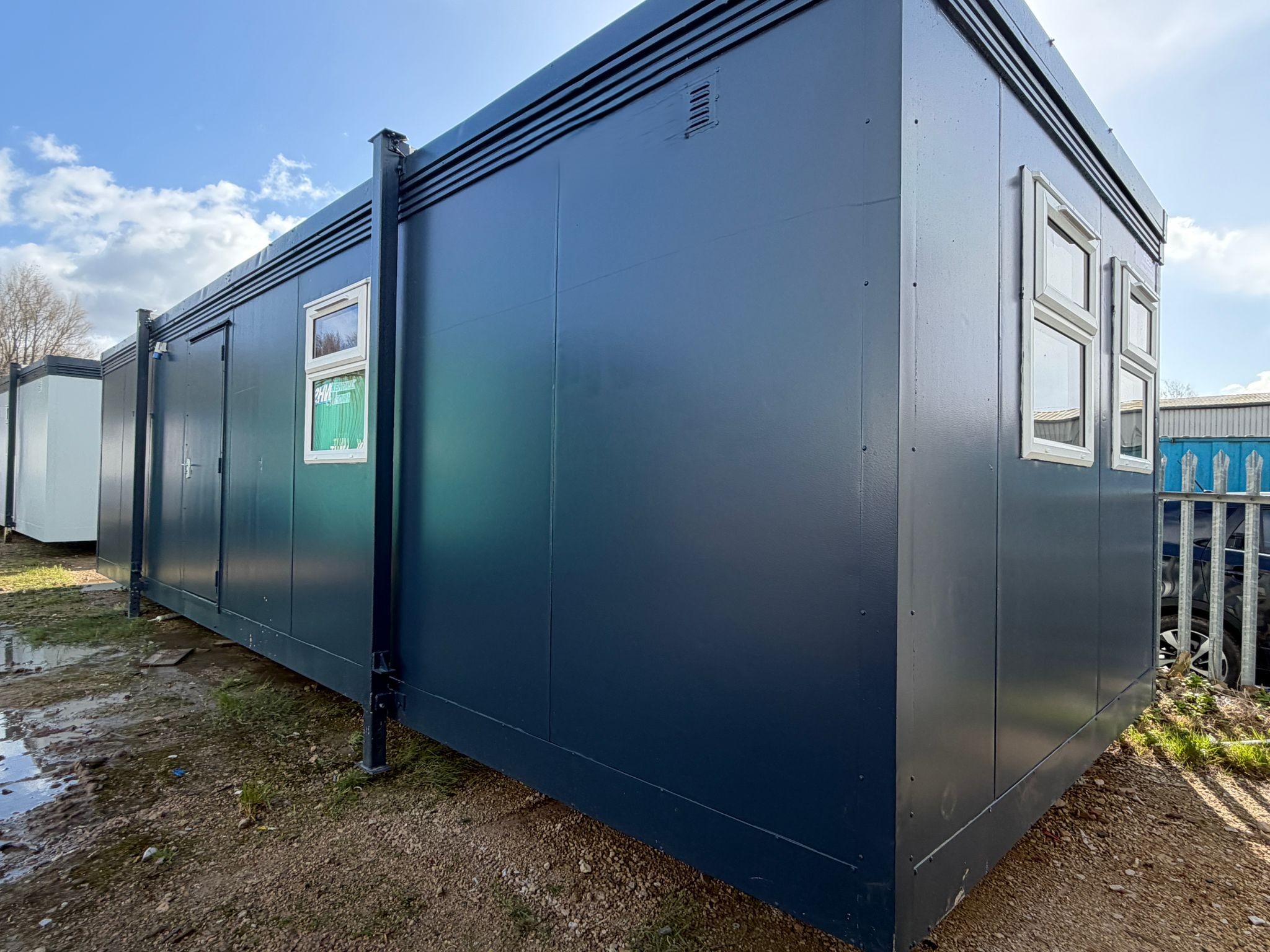32′ x 10′ Jackleg Open Plan Office – Ref.-RBS6