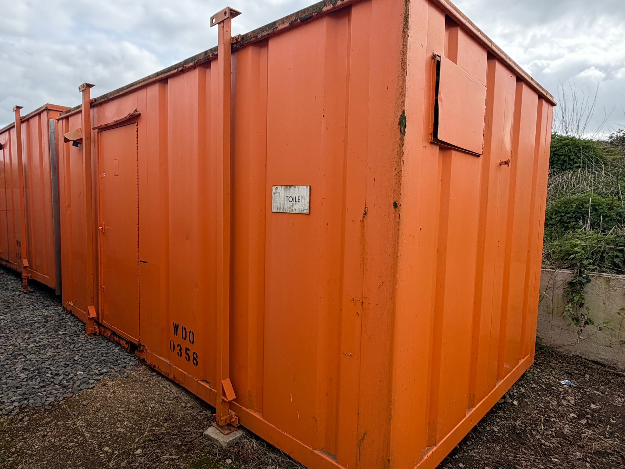 16′ x 9′ Toilet Block- Ref.-163