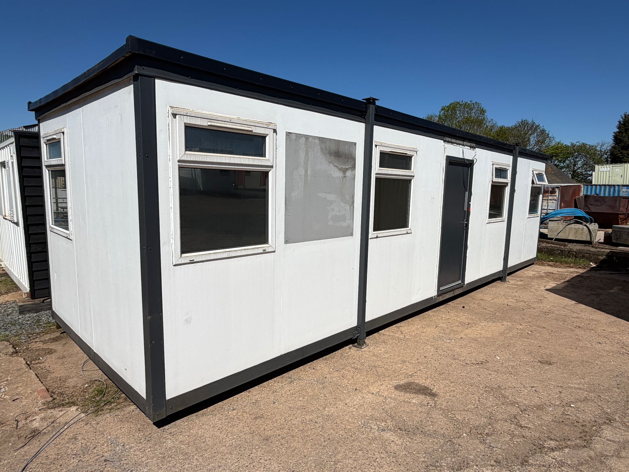 32′ x 10′ Split Office Portabcabin – Ref.-247