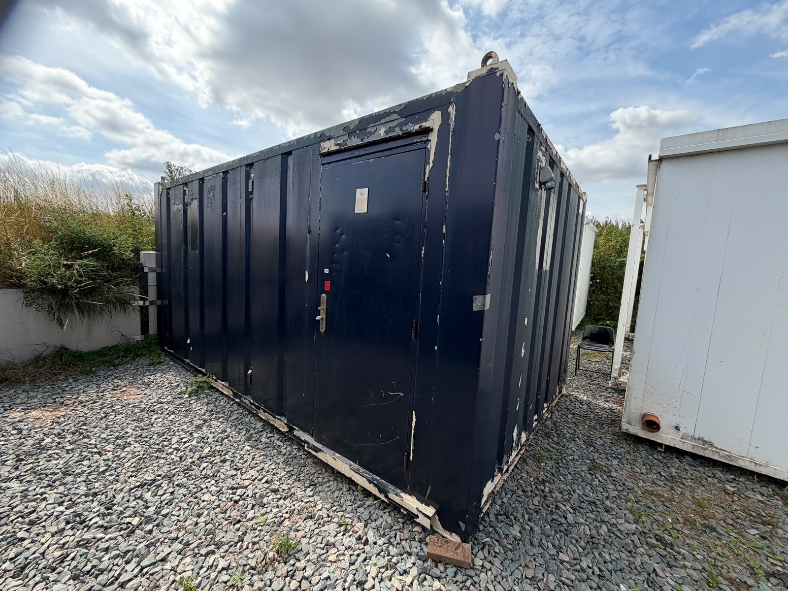16′ x 10′ Toilet Block – Ref.-253